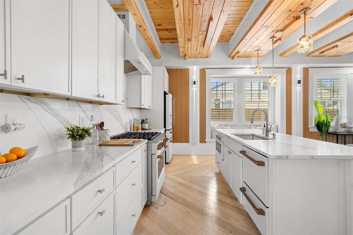1521 HARWOOD STREET — photo 32 of 92