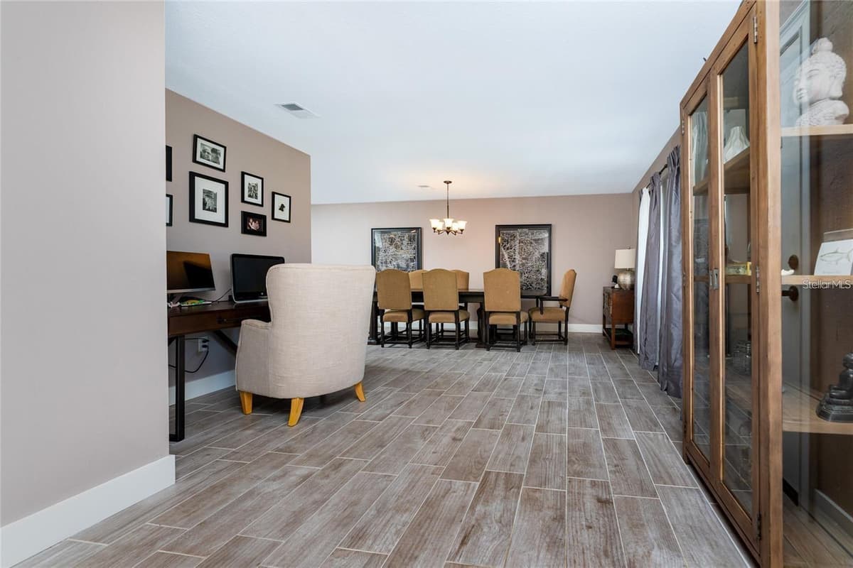 12420 MINOT AVENUE — photo 5 of 23