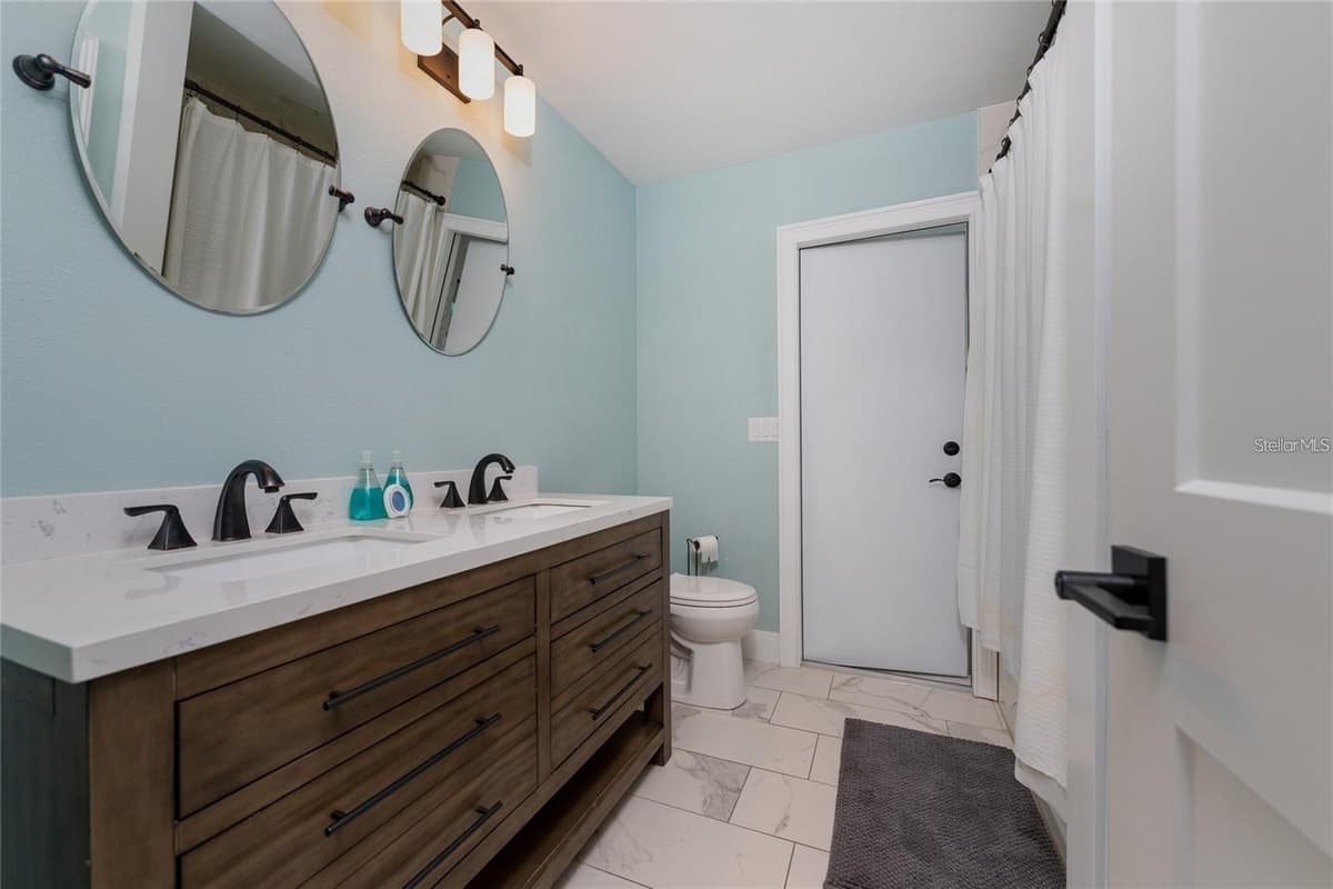12420 MINOT AVENUE — photo 19 of 23