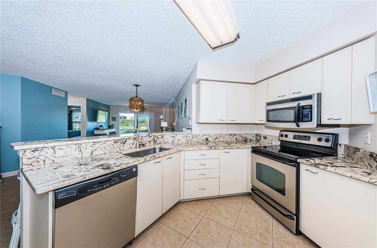 6191 BAHIA DEL MAR BOULEVARD — photo 26 of 52