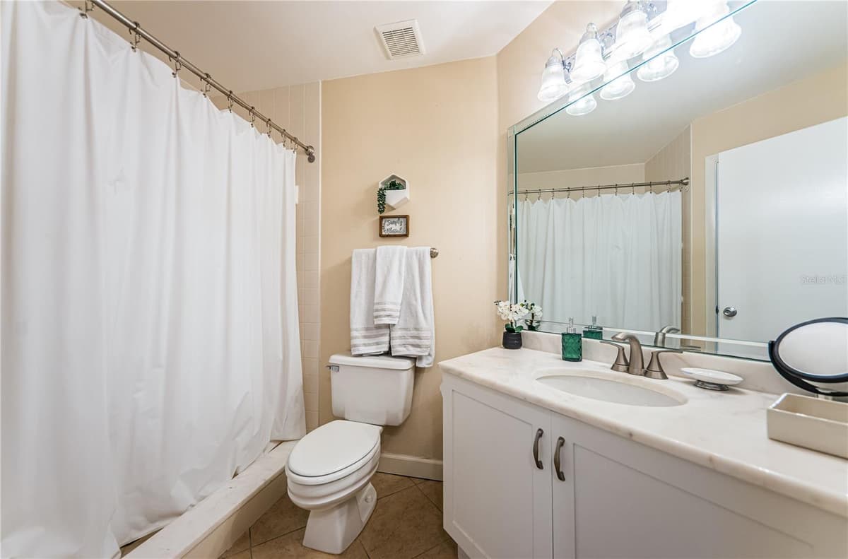 6191 BAHIA DEL MAR BOULEVARD — photo 40 of 52