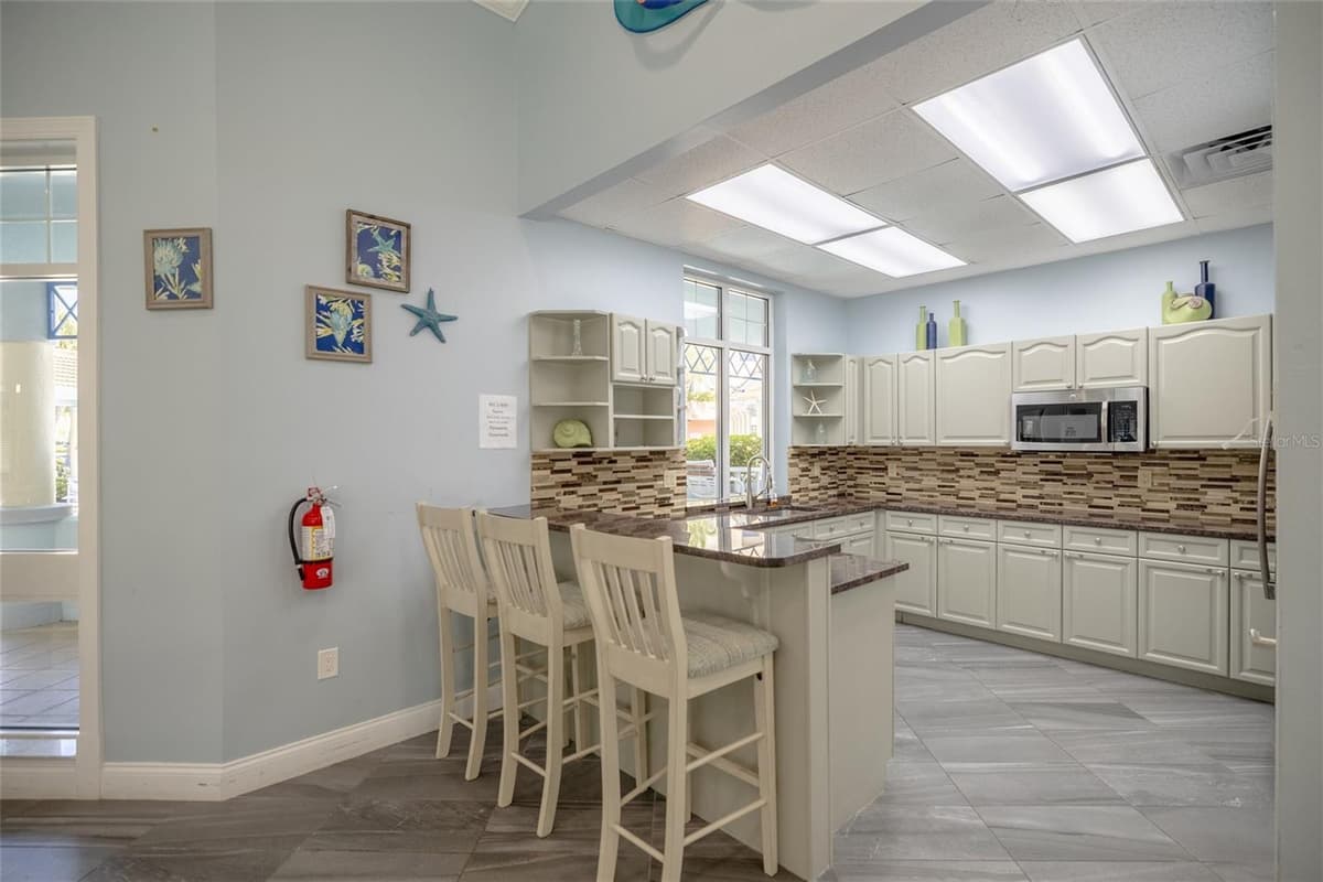 5300 ATLANTIC AVENUE — photo 34 of 49