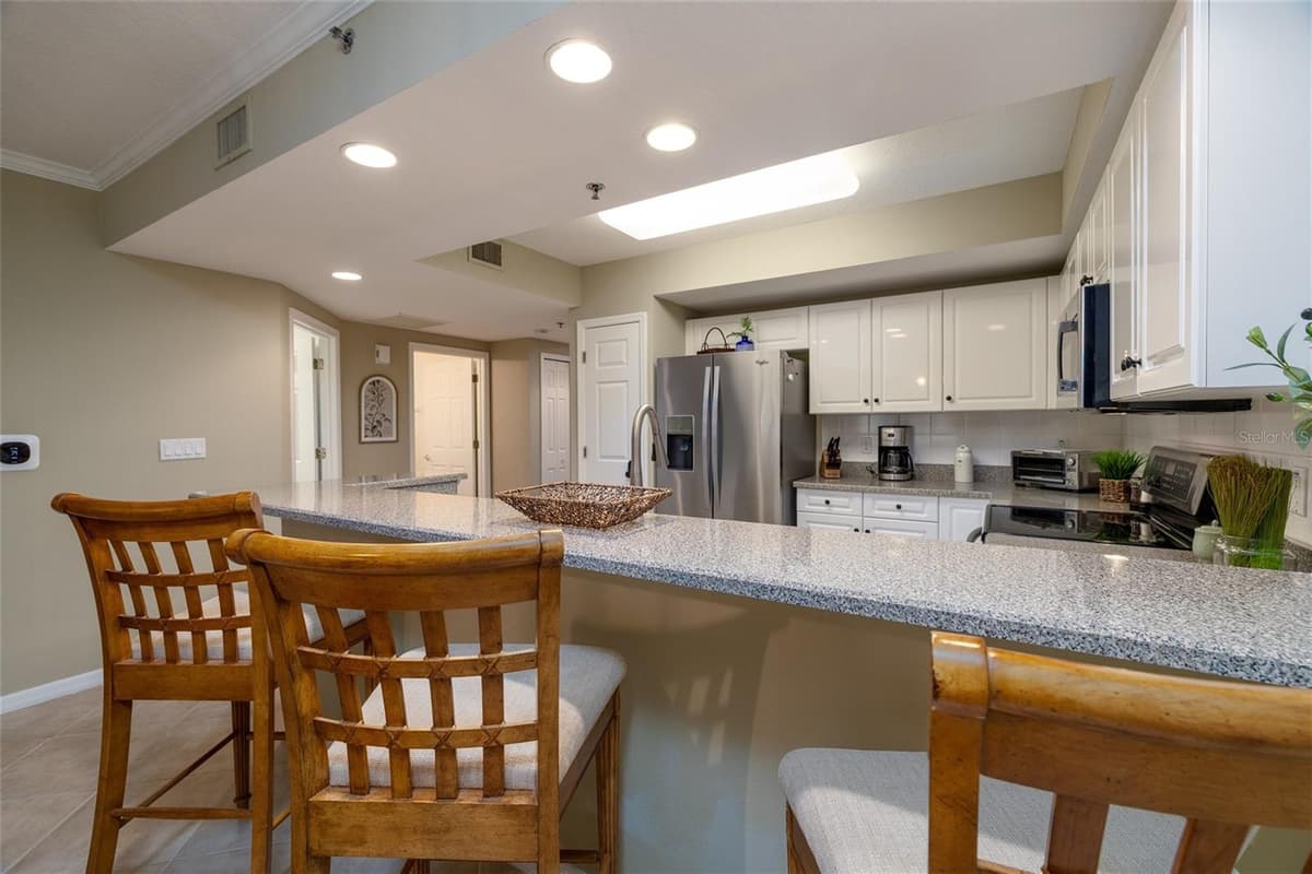5300 ATLANTIC AVENUE — photo 16 of 49