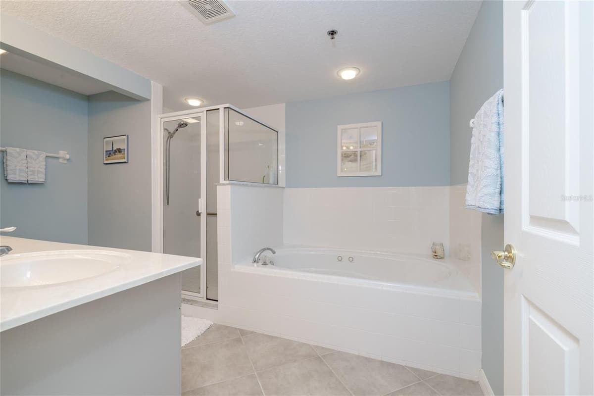 5300 ATLANTIC AVENUE — photo 19 of 49