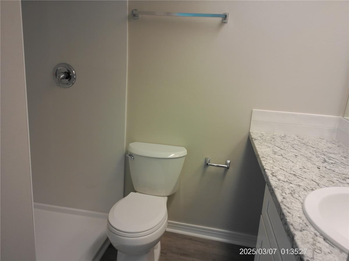 4715 BAY STREET — photo 8 of 16
