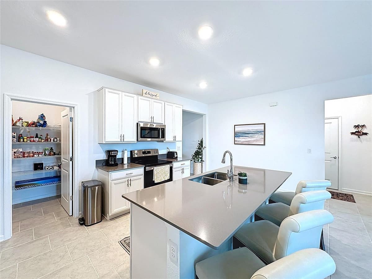 4190 BULL STREET — photo 17 of 98