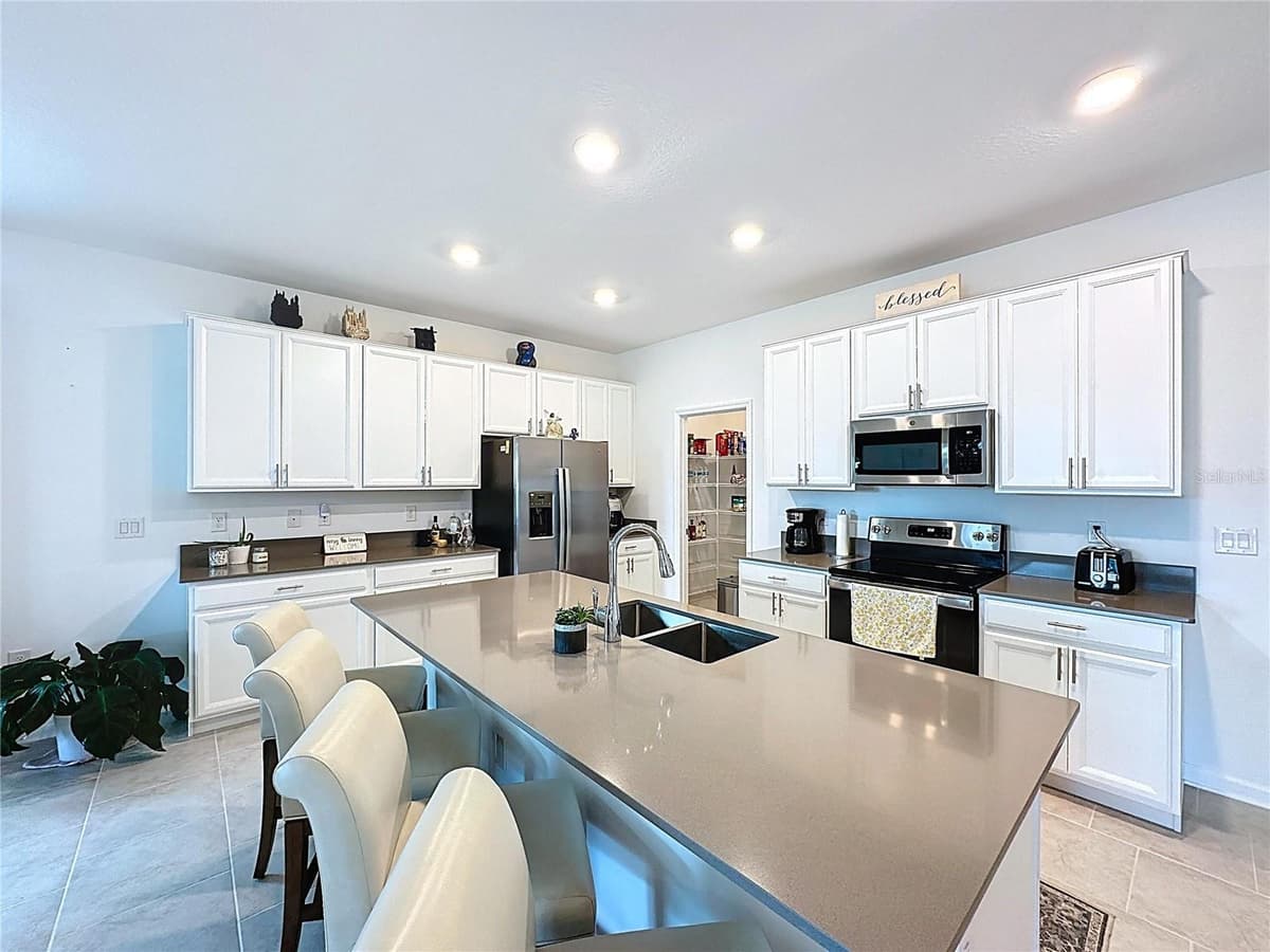 4190 BULL STREET — photo 16 of 98