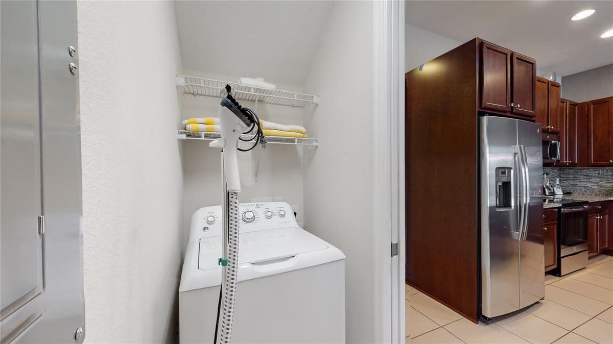 228 CAPTIVA DR — photo 15 of 33