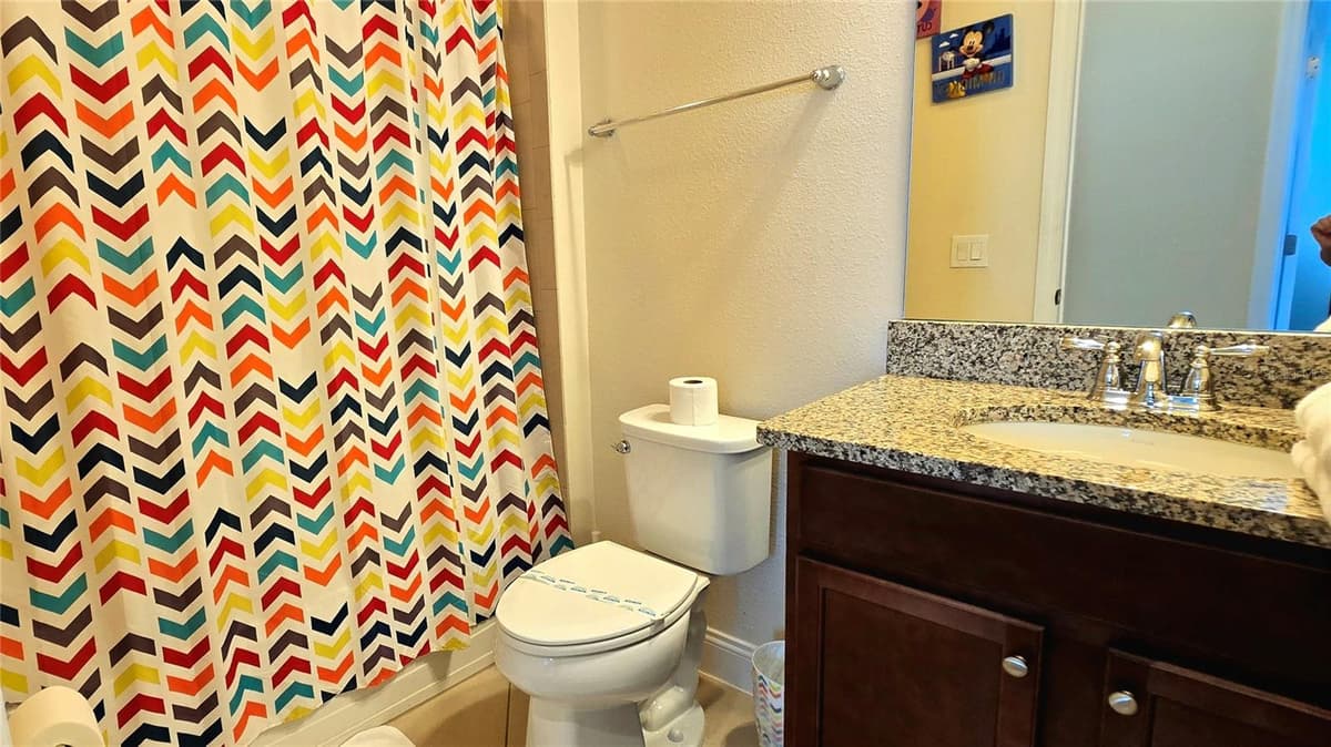 228 CAPTIVA DR — photo 24 of 33