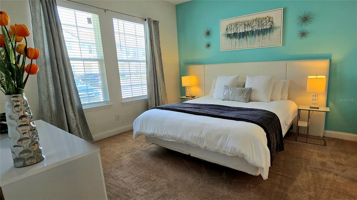 228 CAPTIVA DR — photo 4 of 33