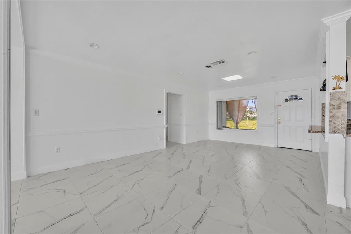 7420 LAKE WILLIS DRIVE — photo 20 of 41