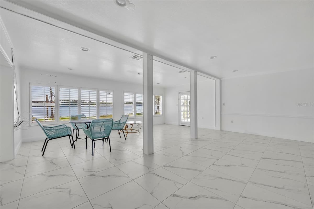 7420 LAKE WILLIS DRIVE — photo 18 of 41