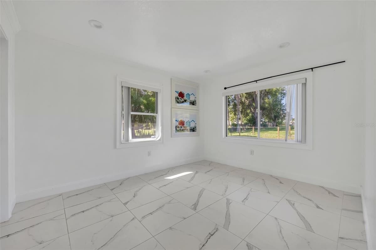7420 LAKE WILLIS DRIVE — photo 24 of 41