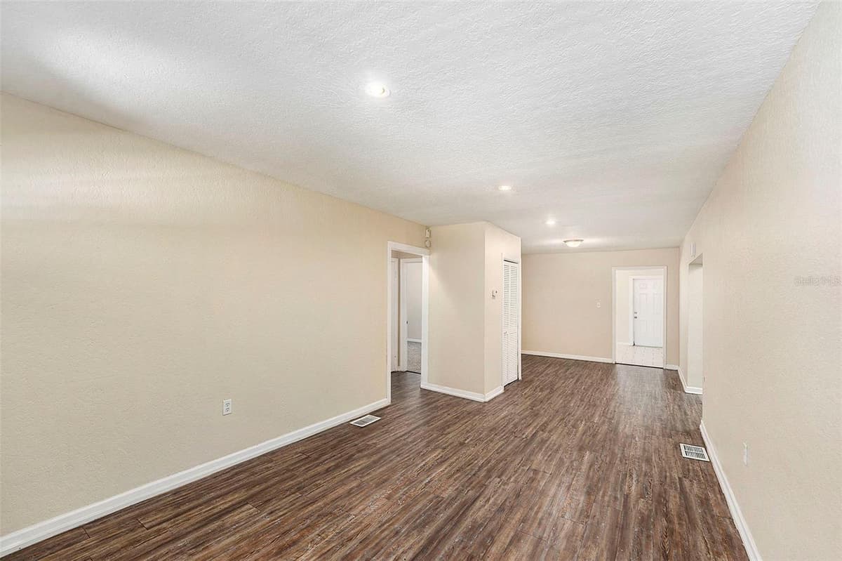 626 BELLEVIEW BOULEVARD — photo 3 of 15