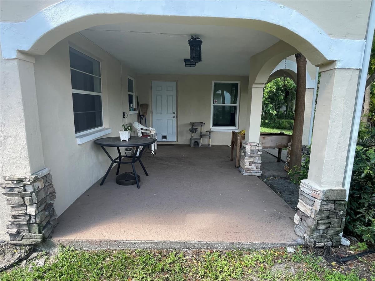 5736 COLONIAL DRIVE — photo 17 of 57
