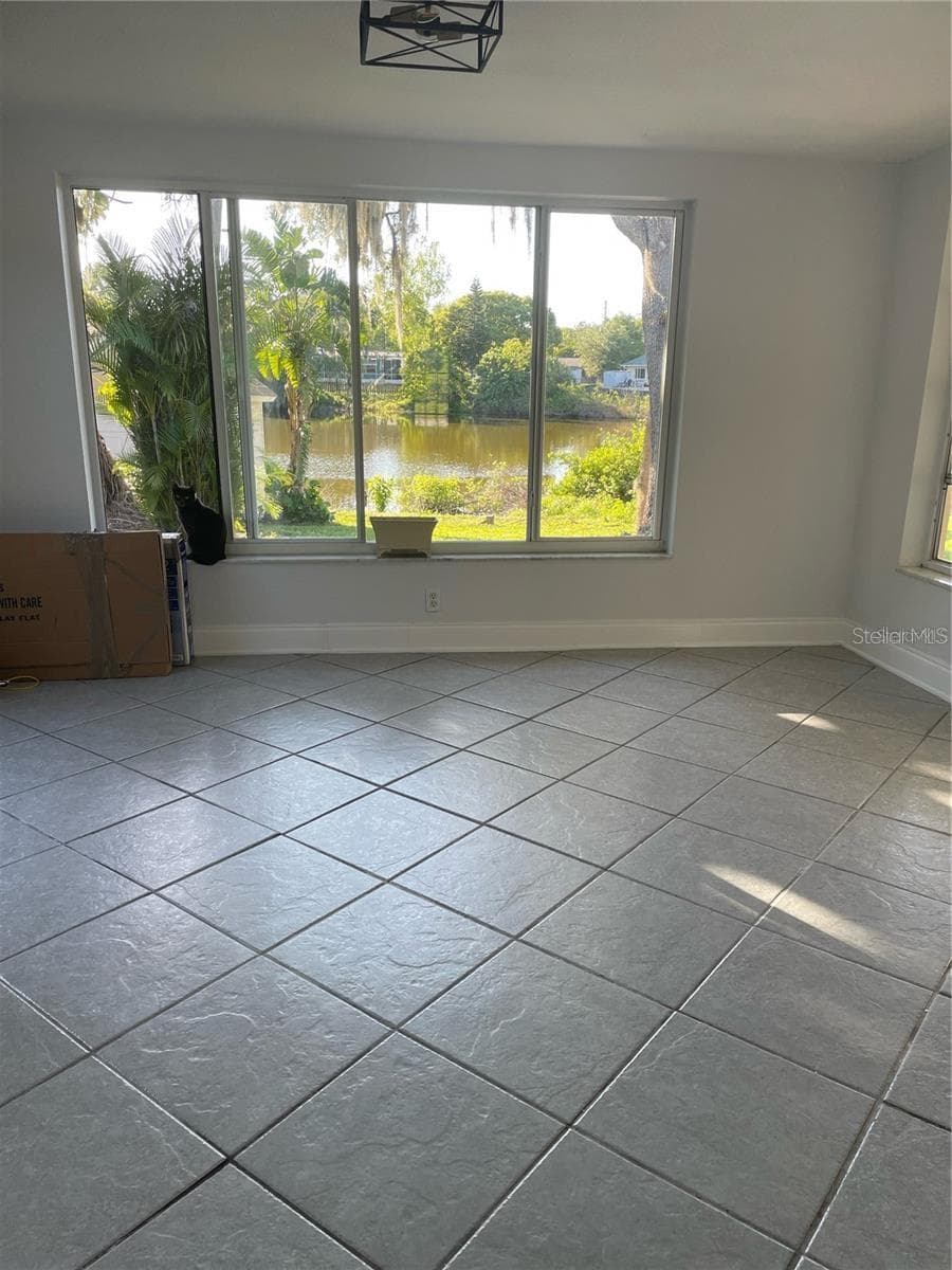 5736 COLONIAL DRIVE — photo 34 of 57