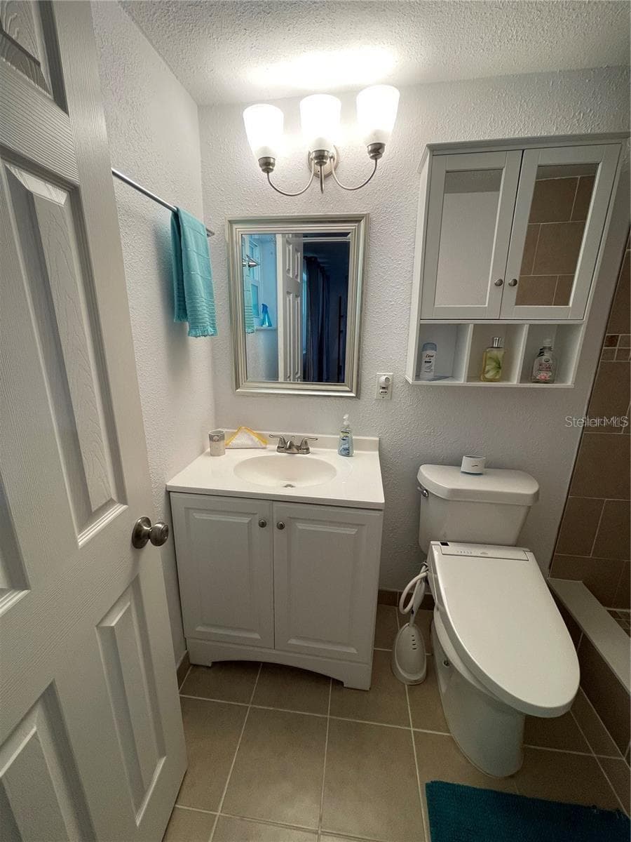 5736 COLONIAL DRIVE — photo 22 of 57