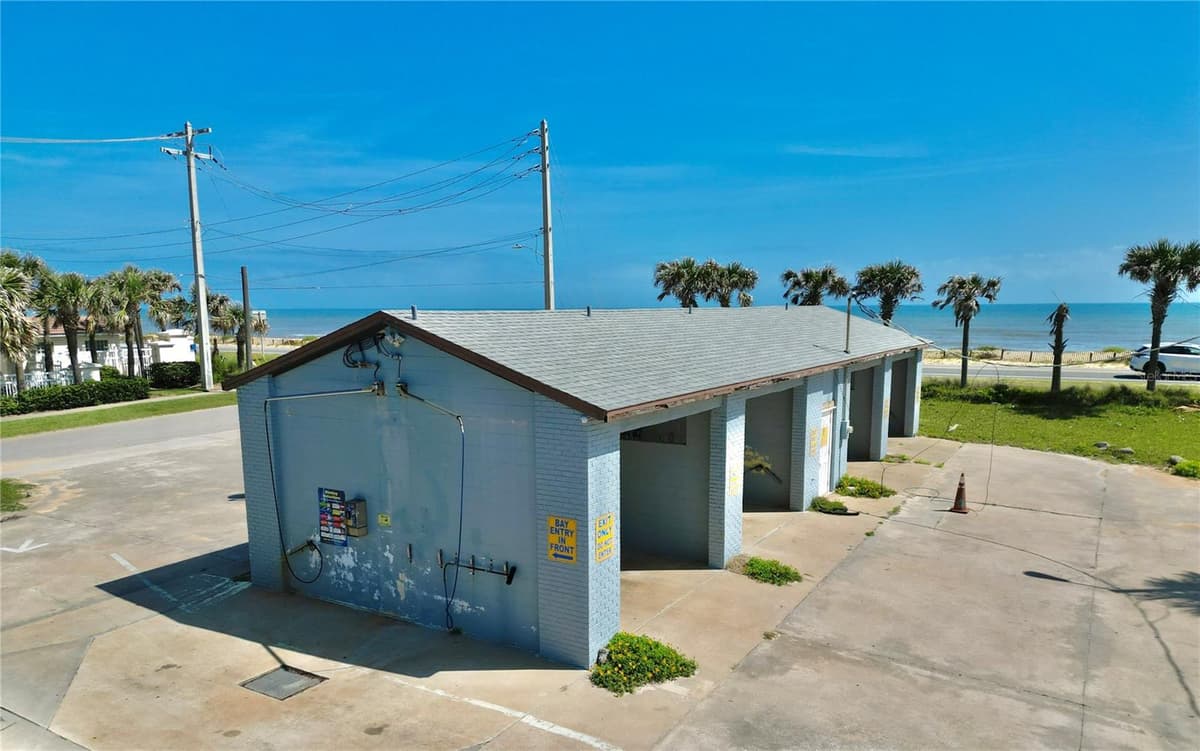 2299 OCEANSHORE BOULEVARD — photo 7 of 19