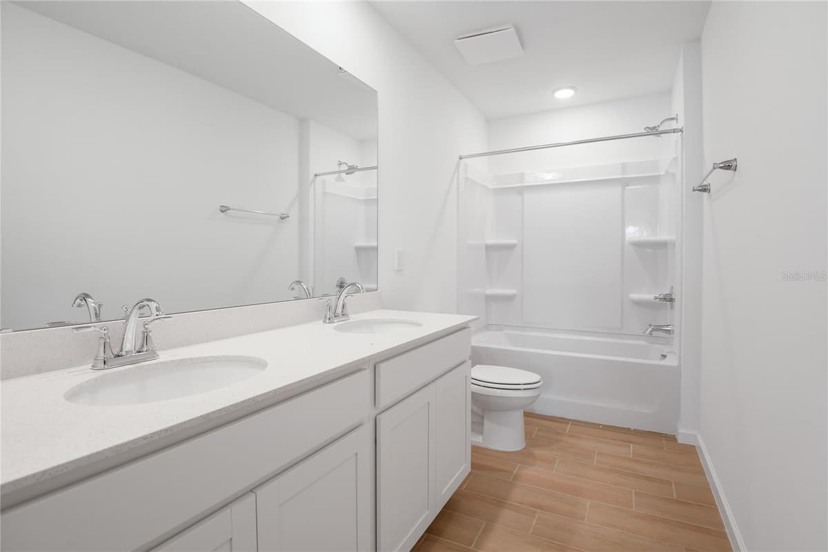 816 LAKE DELL ROAD — photo 12 of 20
