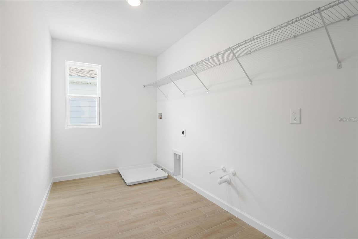 816 LAKE DELL ROAD — photo 17 of 20