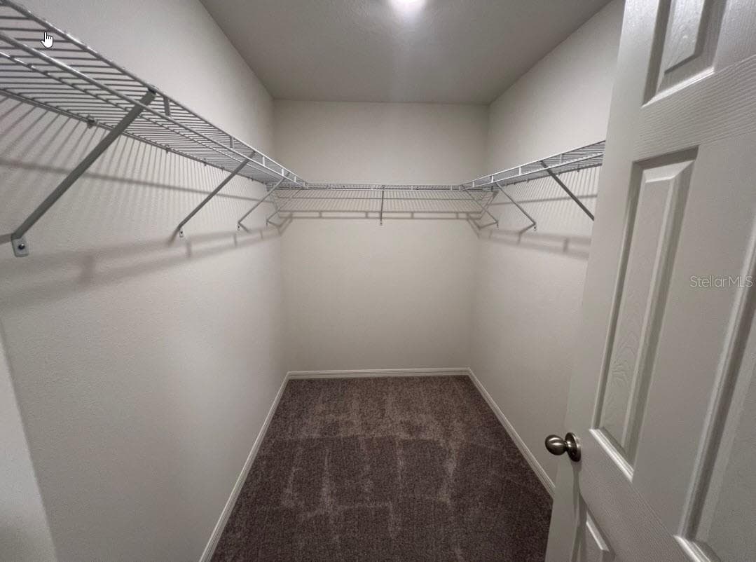25 RYDING LANE — photo 9 of 13