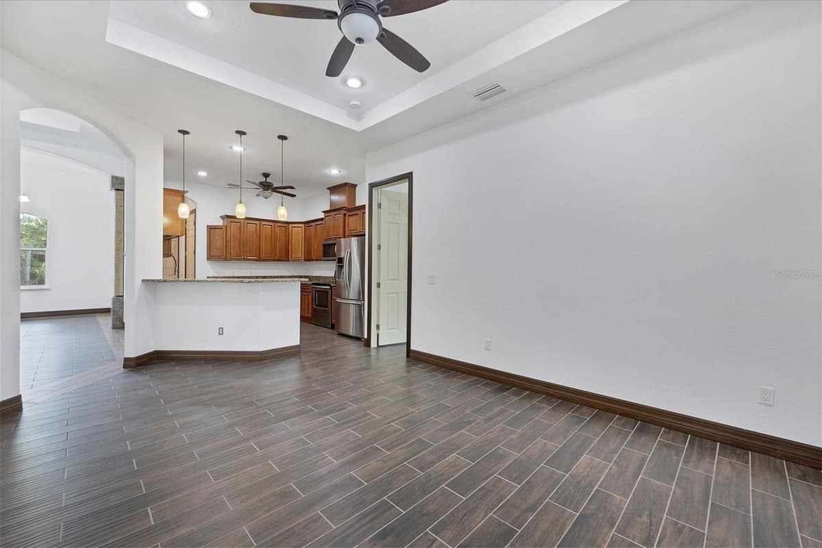 431 SEVILLA STREET — photo 20 of 55
