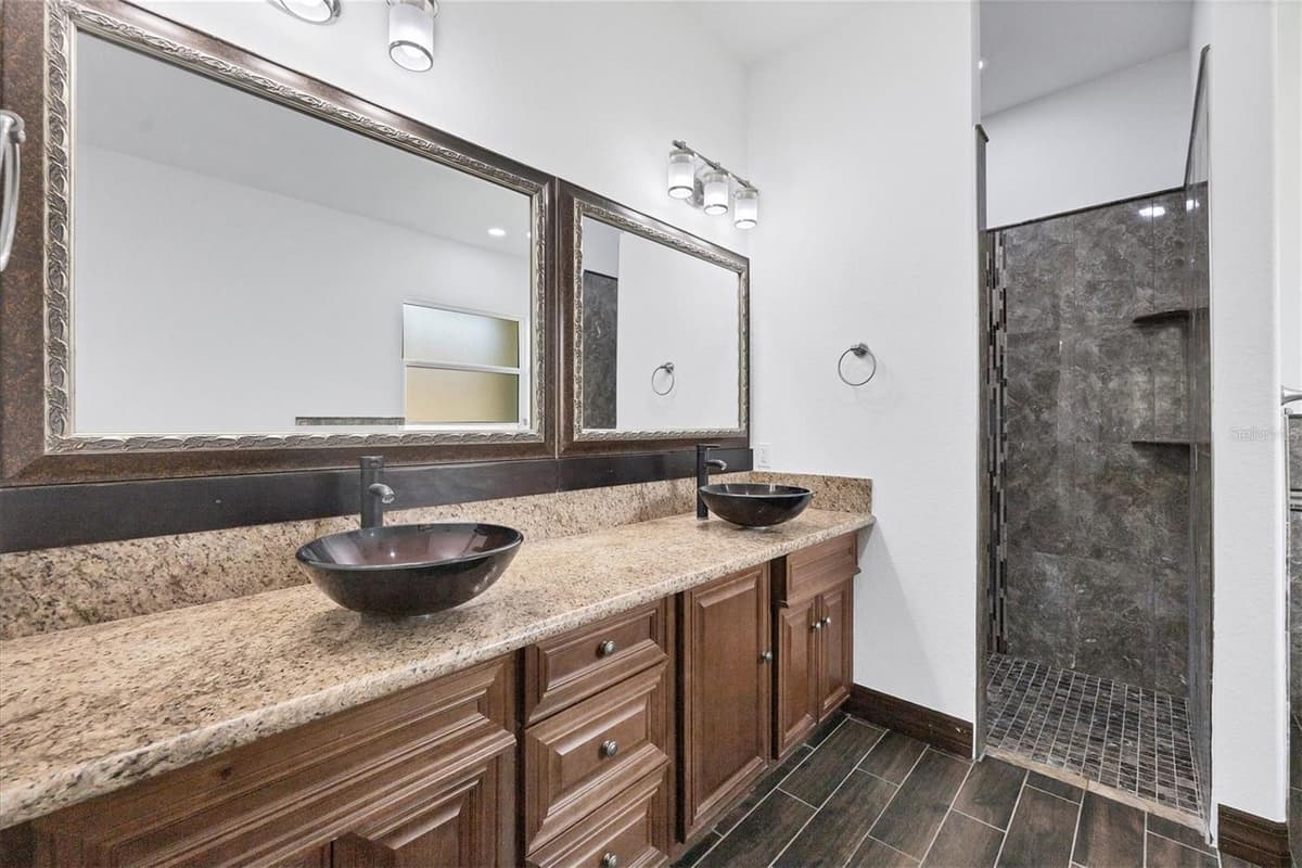 431 SEVILLA STREET — photo 25 of 55