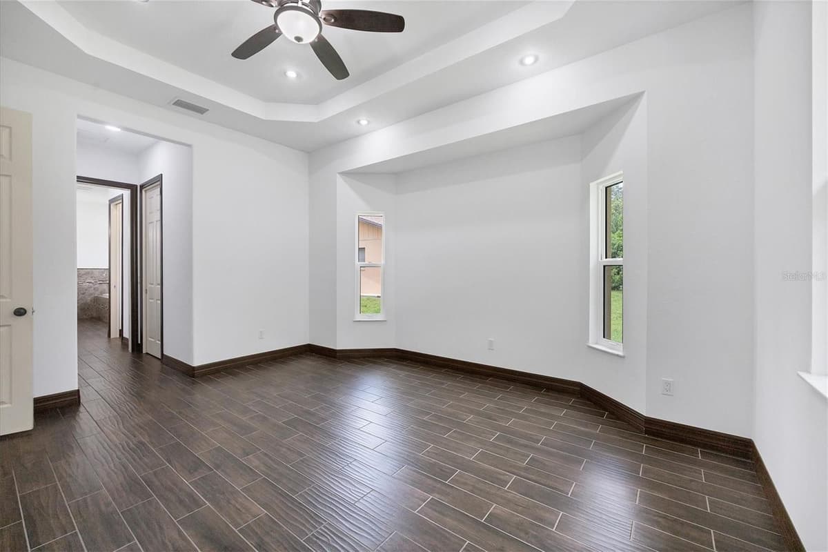 431 SEVILLA STREET — photo 23 of 55