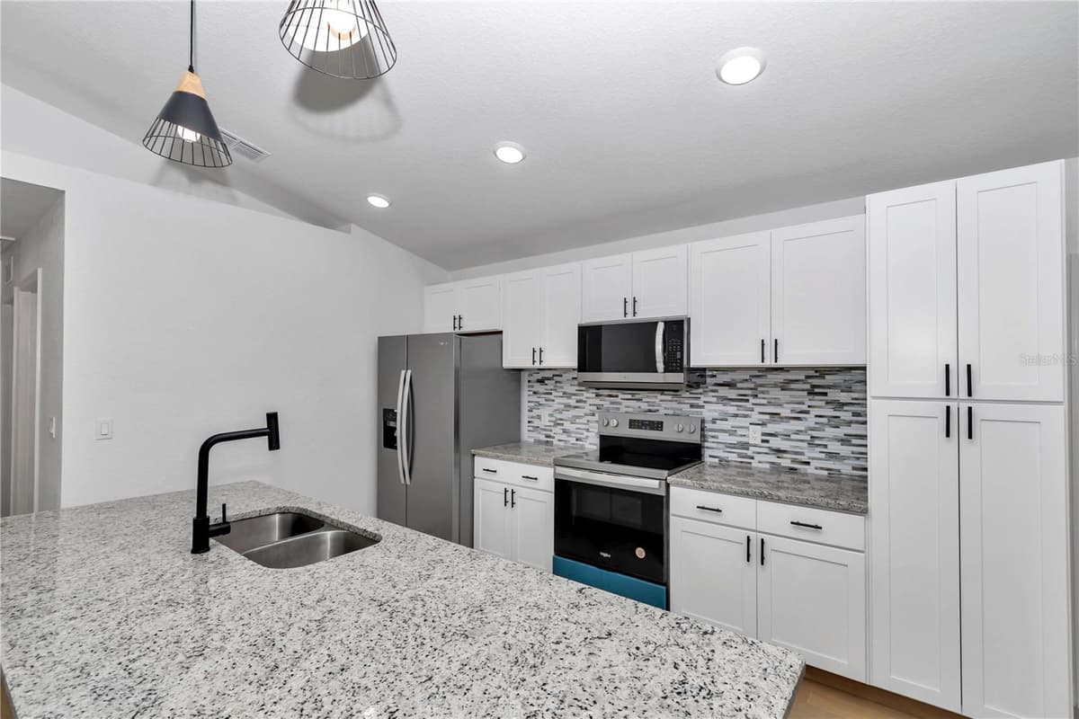 2788 CYPRESS DRIVE — photo 17 of 50