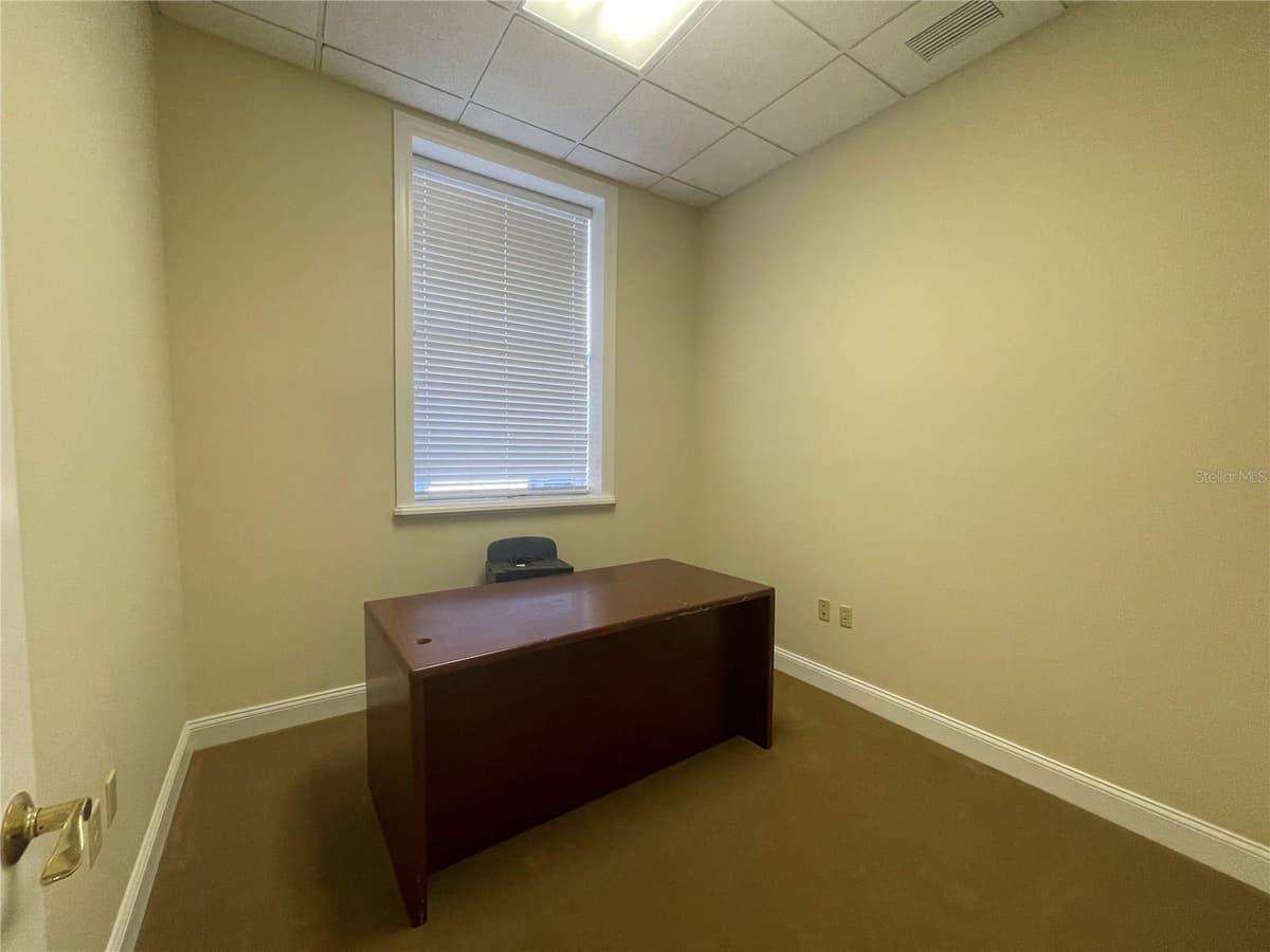 220 MAIN STREET — photo 9 of 25
