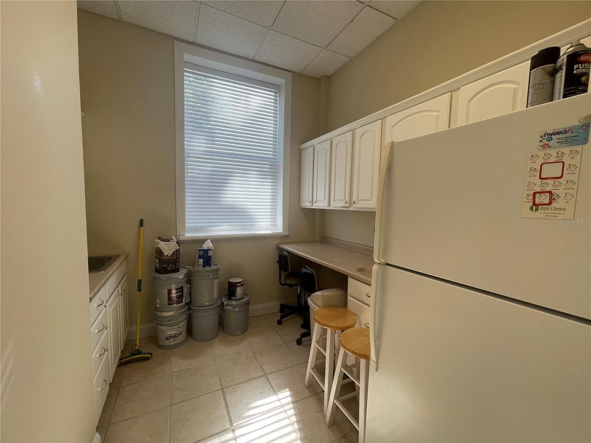 220 MAIN STREET — photo 12 of 25