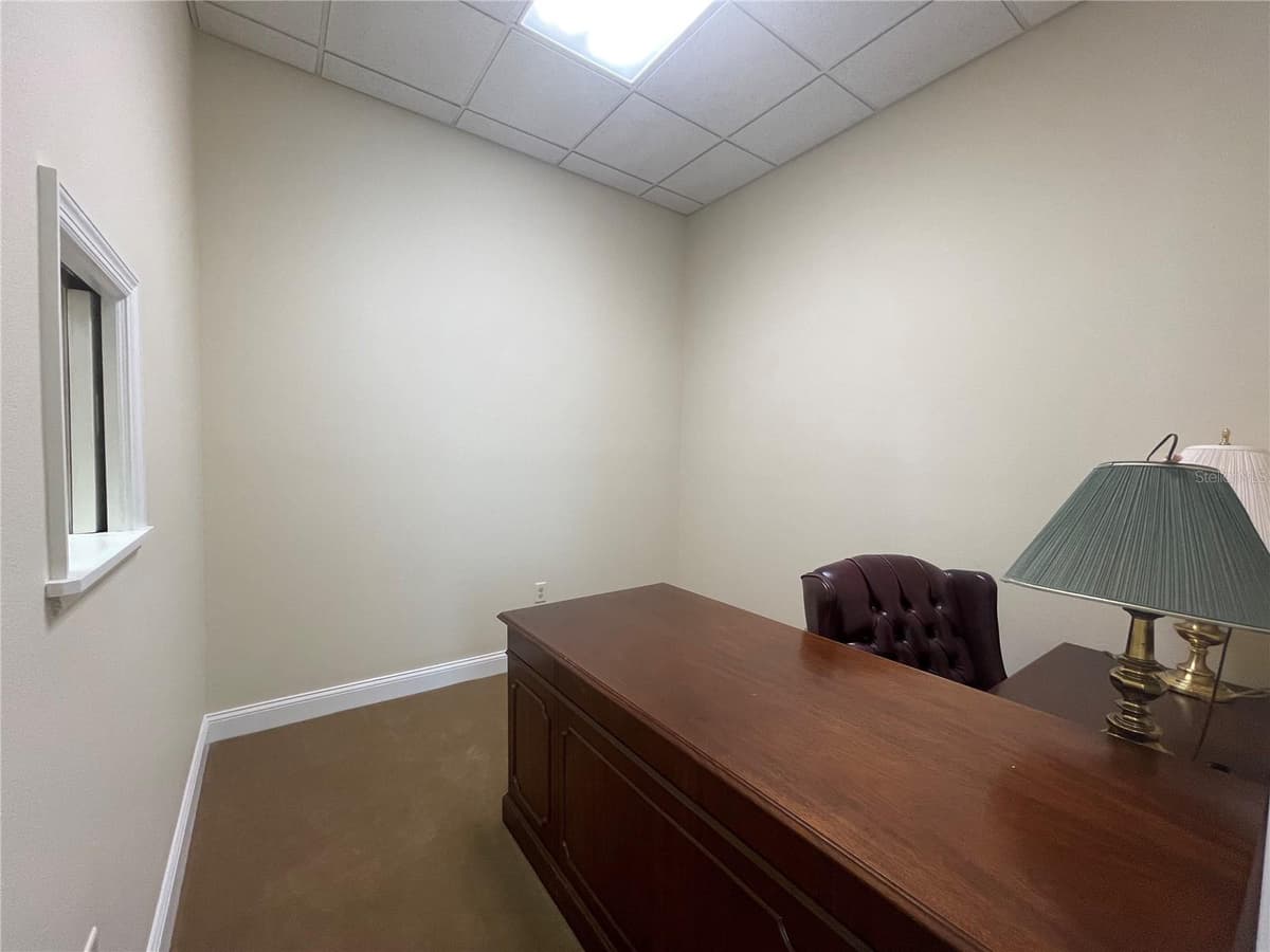 220 MAIN STREET — photo 17 of 25