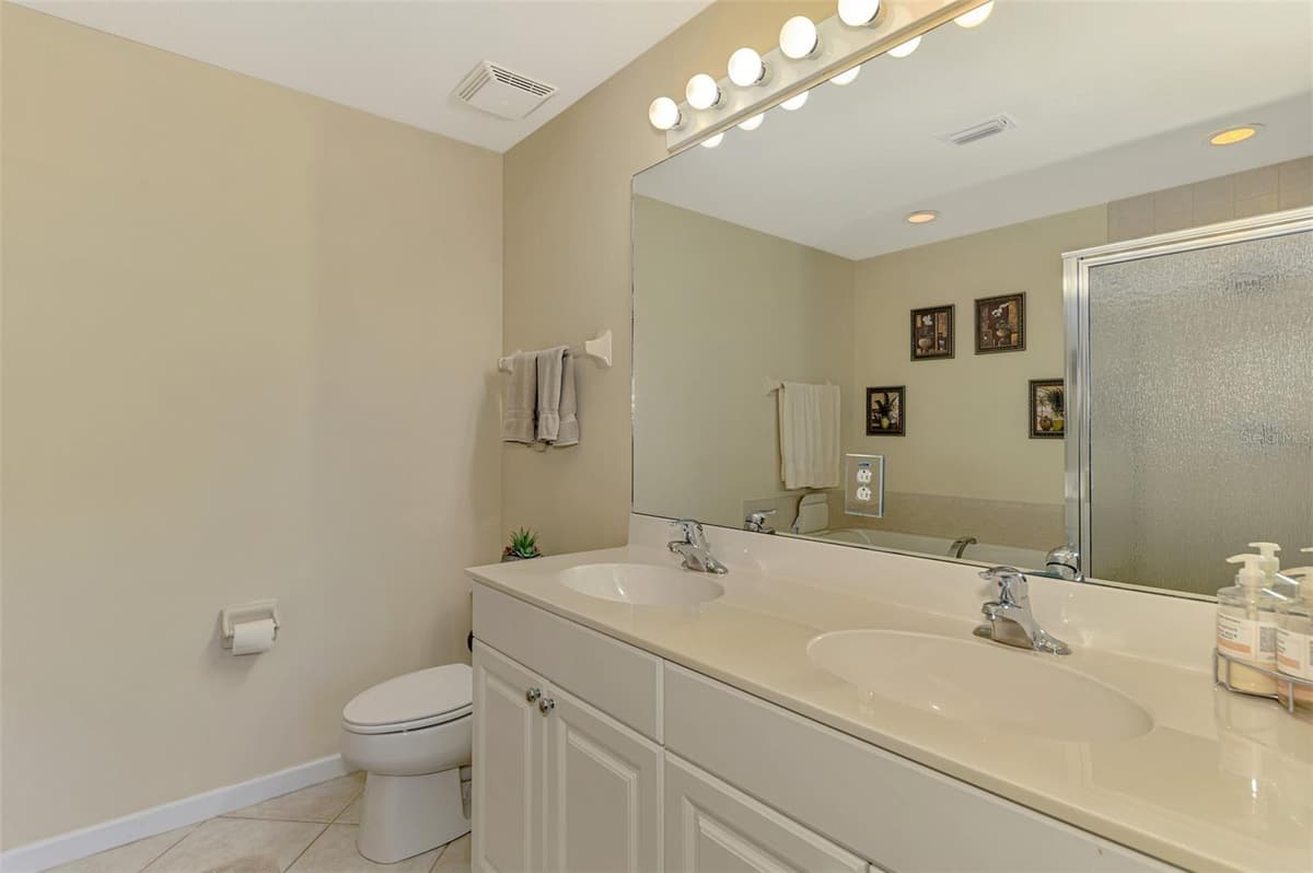 3433 GRAND VISTA COURT — photo 26 of 77
