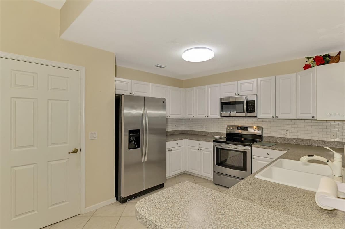 3433 GRAND VISTA COURT — photo 10 of 77