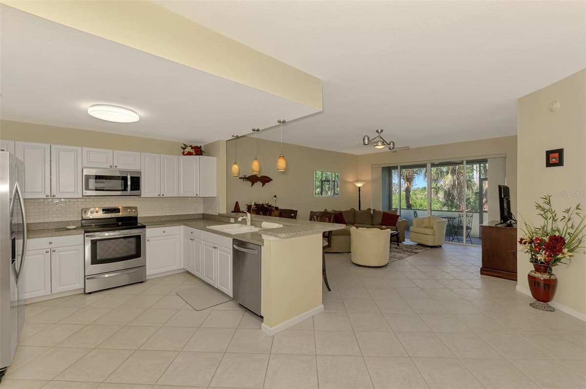 3433 GRAND VISTA COURT — photo 6 of 77