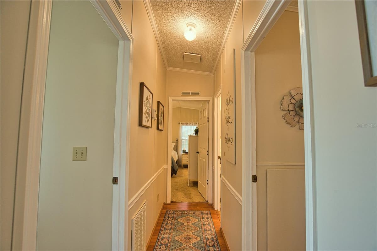 565 MADERO — photo 32 of 98