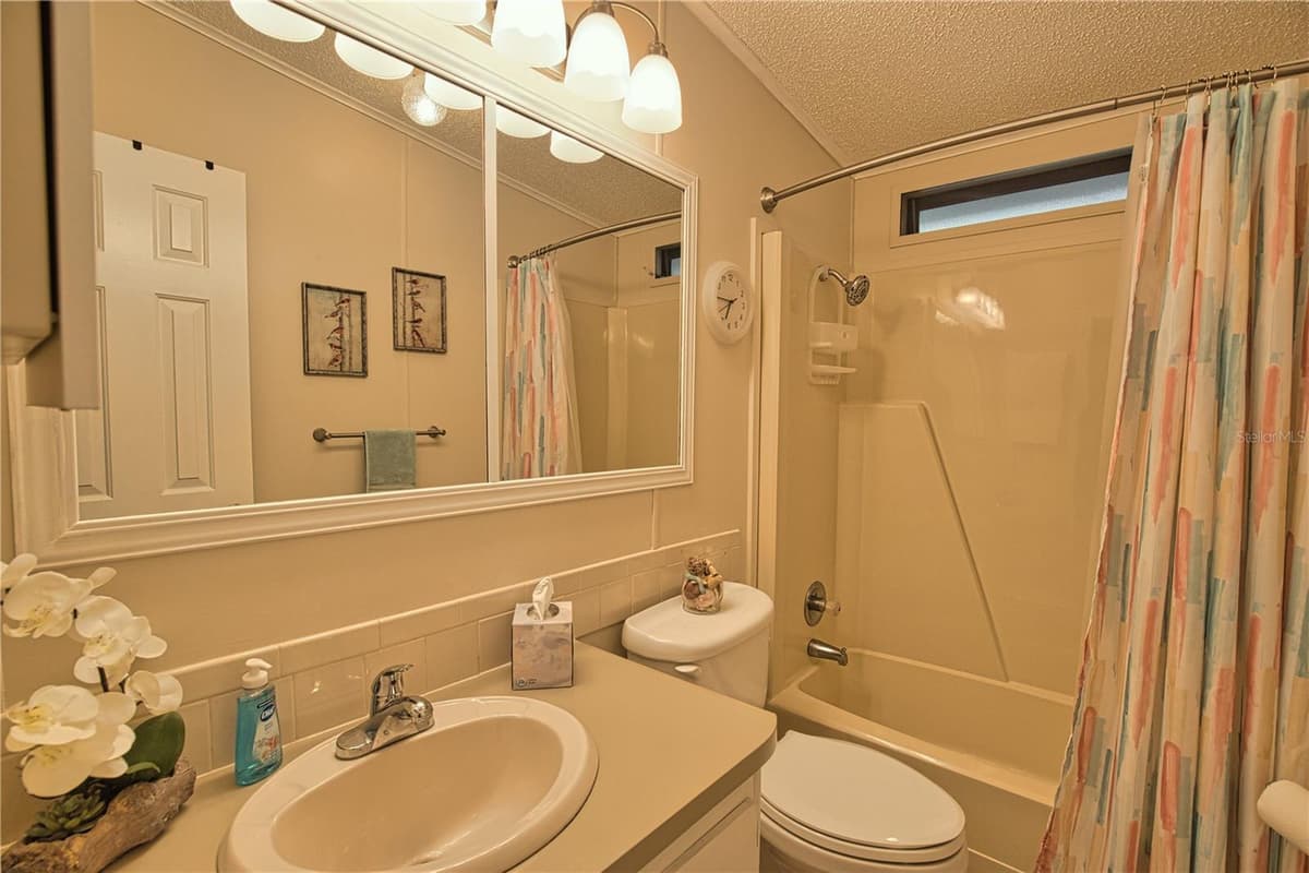565 MADERO — photo 37 of 98