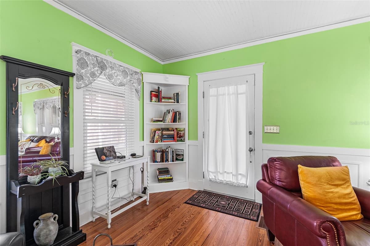501 MAIN STREET — photo 11 of 64