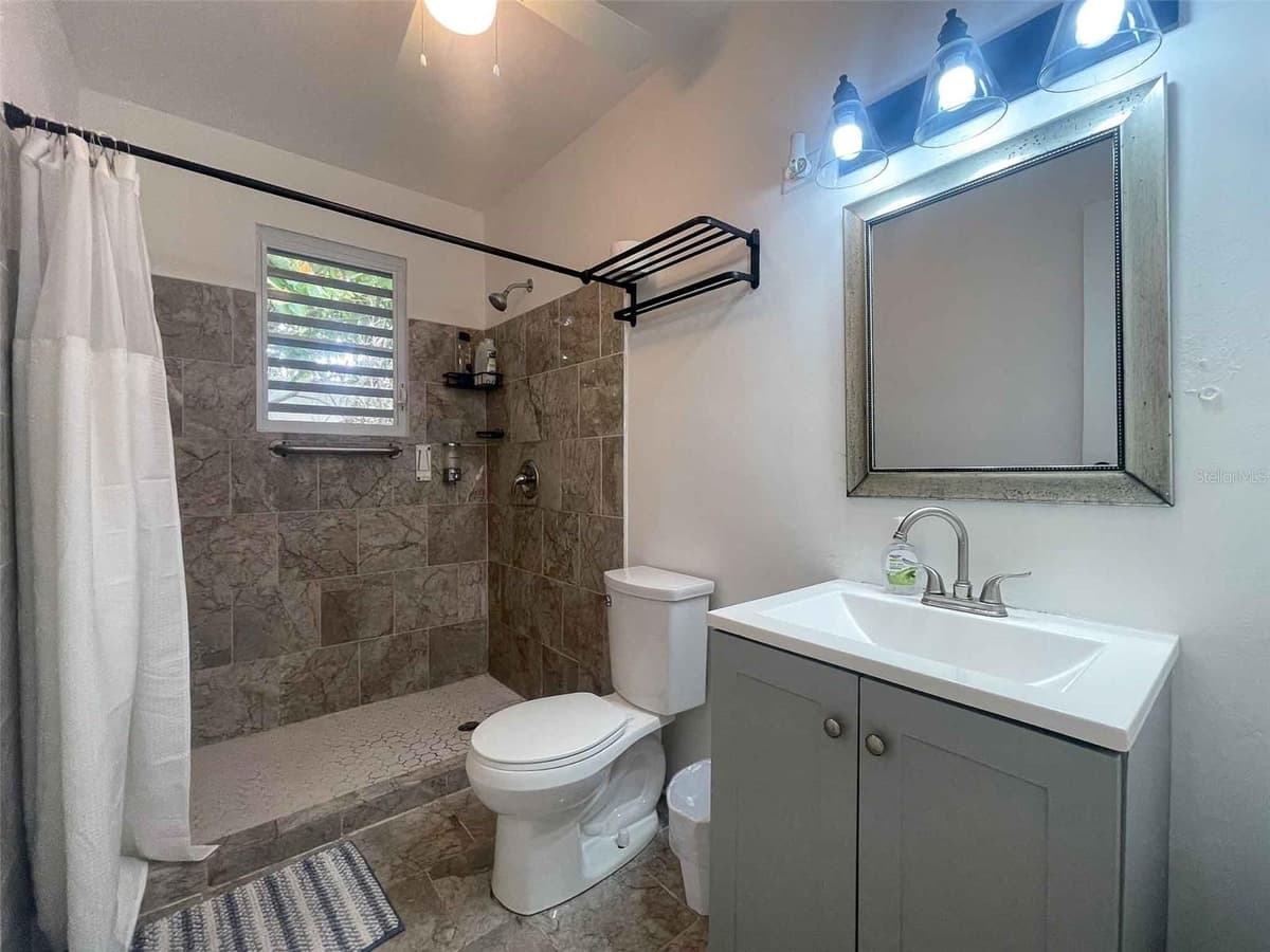 376 CALLE GIRASOL — photo 10 of 18