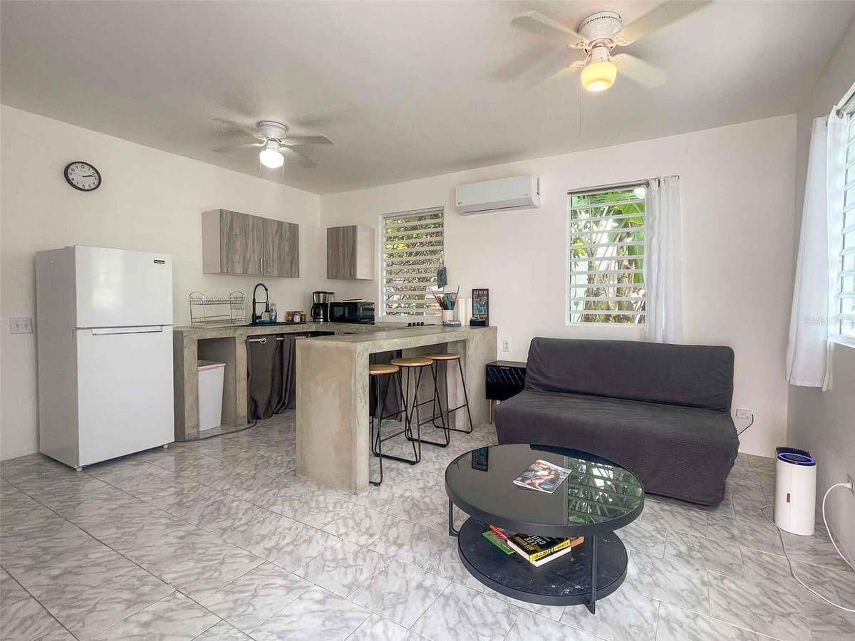 376 CALLE GIRASOL — photo 3 of 18
