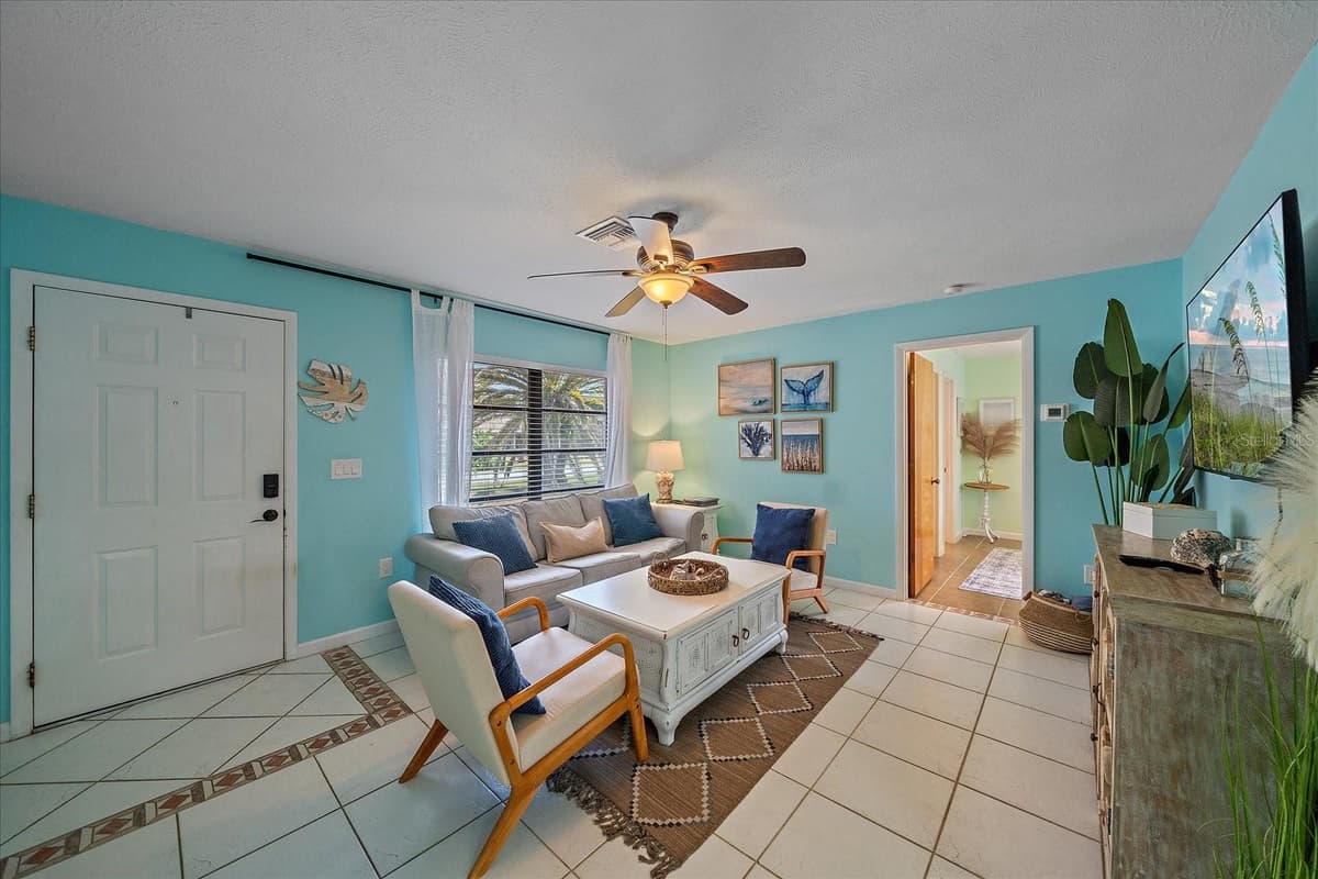 108 STANFORD ROAD — photo 7 of 28