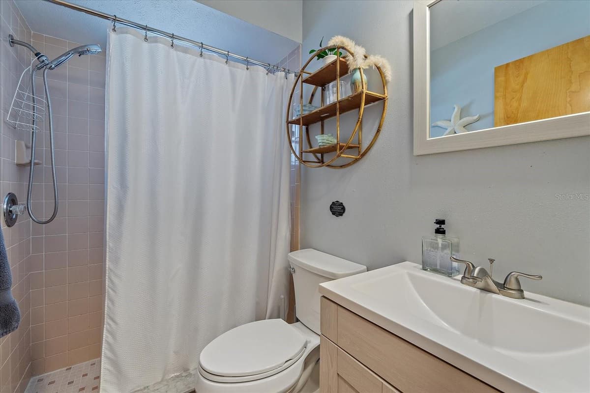 108 STANFORD ROAD — photo 20 of 28
