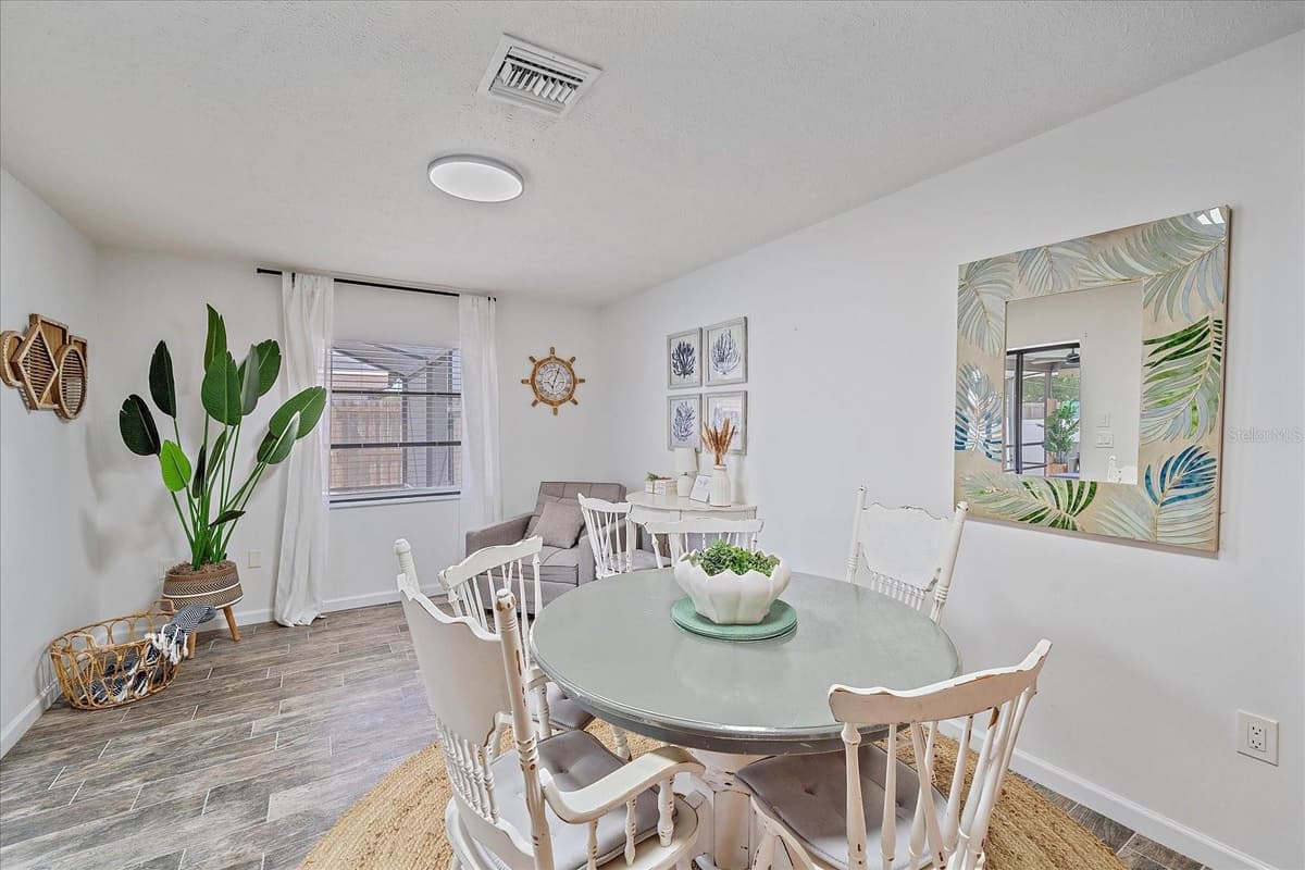 108 STANFORD ROAD — photo 14 of 28