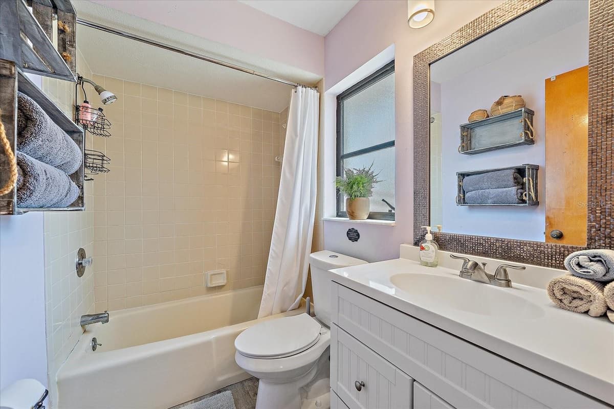 108 STANFORD ROAD — photo 16 of 28