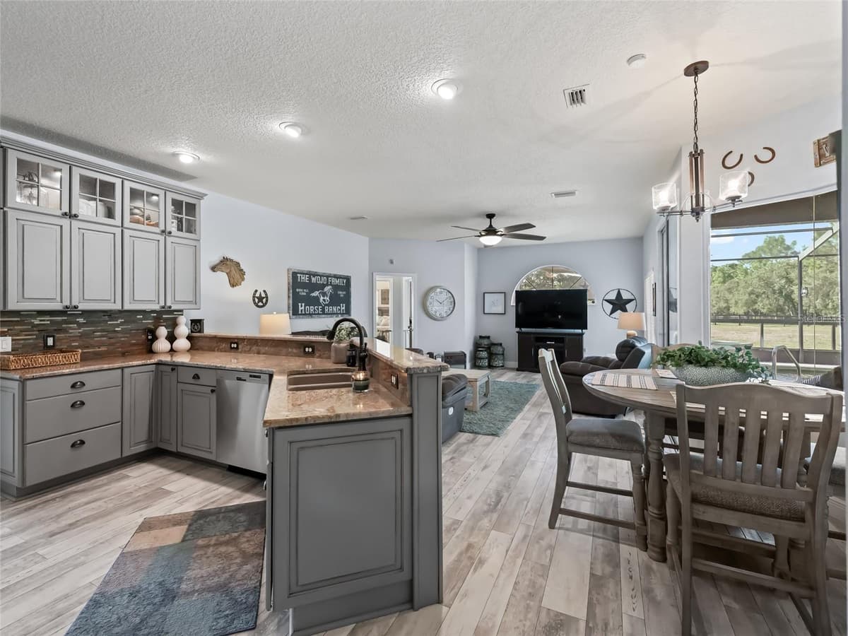 4658 HACIENDA DRIVE — photo 9 of 50