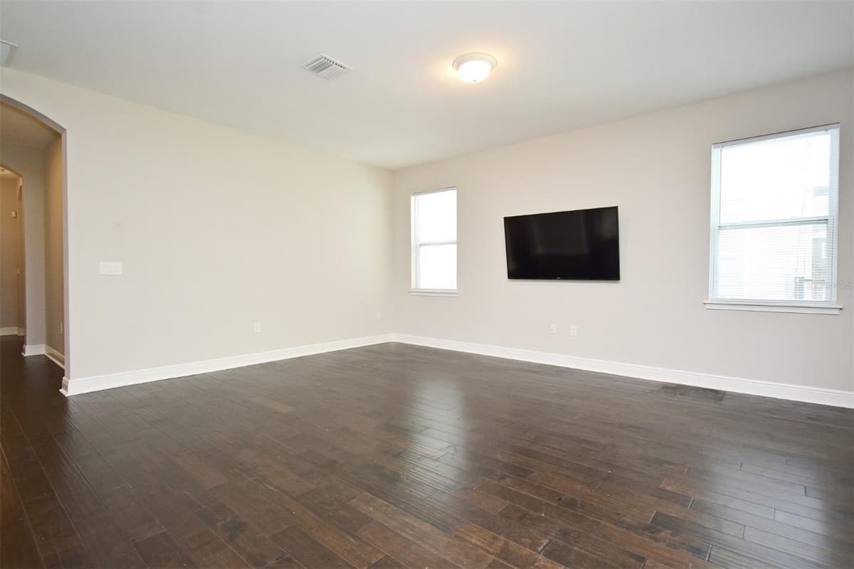 8742 PEACHTREE PARK CT — photo 6 of 38