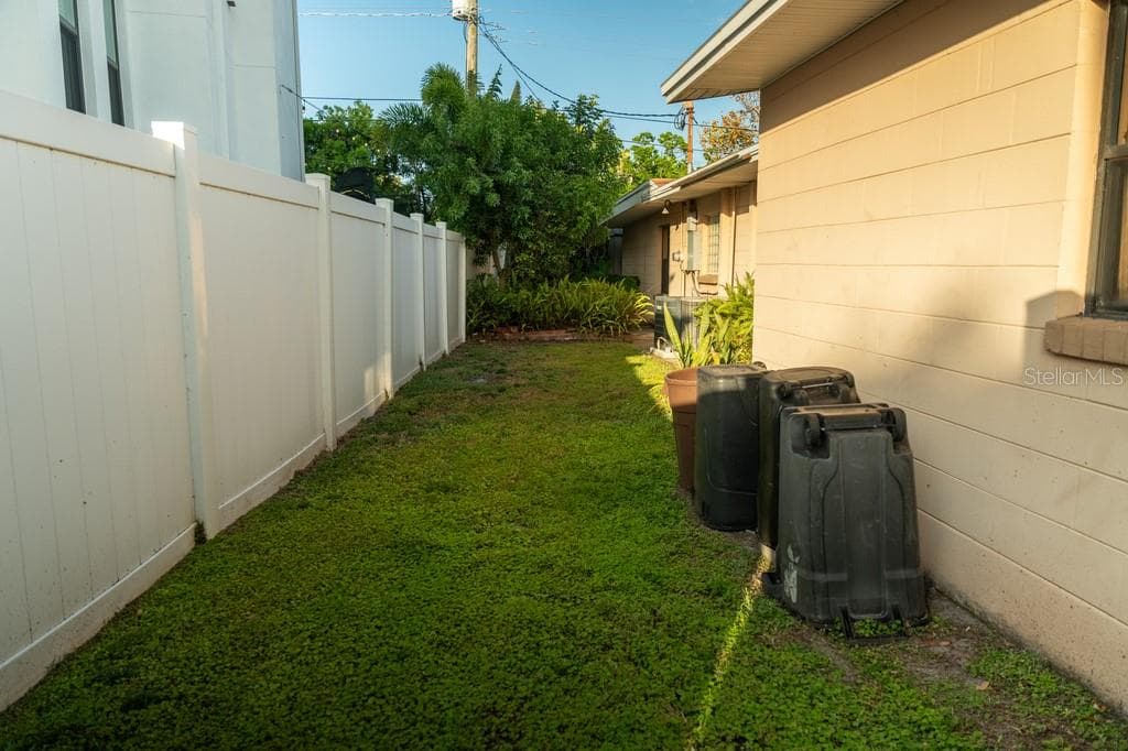 631 LUZON AVENUE — photo 4 of 6