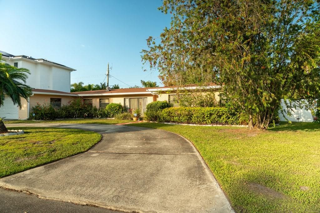 631 LUZON AVENUE — photo 3 of 6