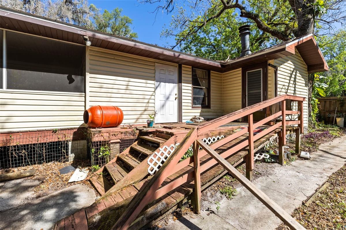 29133 LAWTON DRIVE — photo 31 of 40