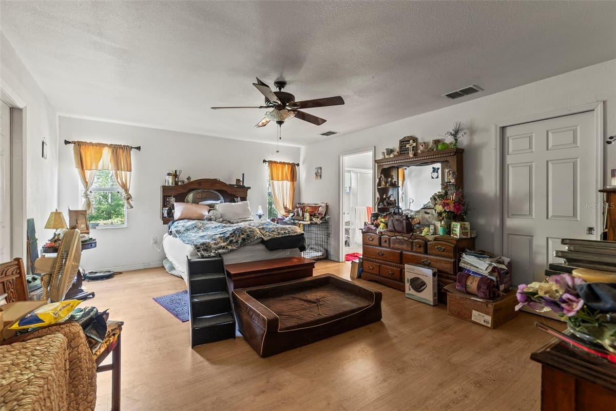 29133 LAWTON DRIVE — photo 14 of 40